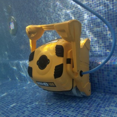 Dolphin_wave_100_vizalatti_medence_porszivo_robot_peremen